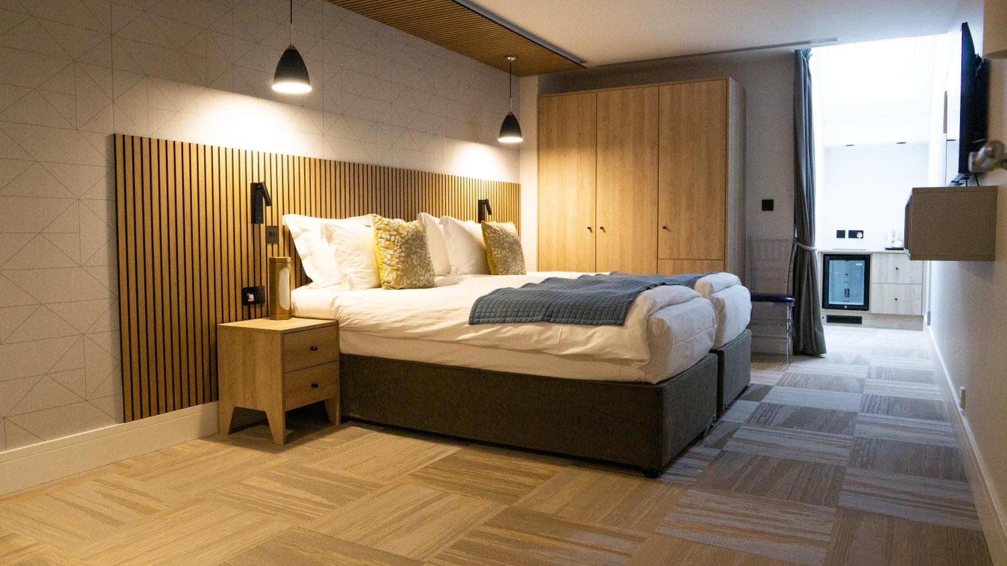The Pillar Hotel Лондон Экстерьер фото